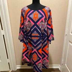 Vince Camuto size 20 Dress pink blue stylish